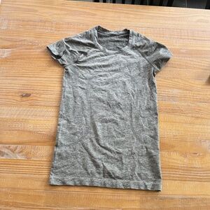 lululemon swiftly tech short sleeve